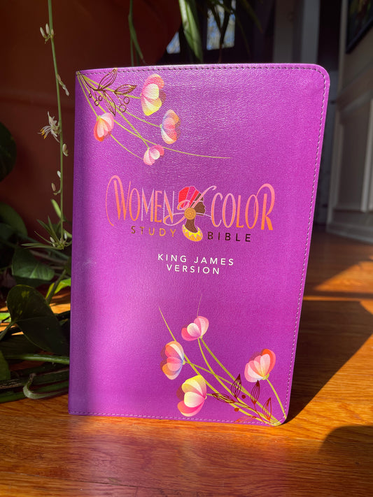 The New Women of Color Study Bible - Purple